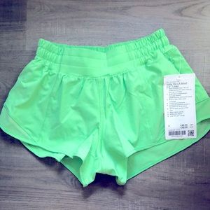 RARE!!! Low Rise Lululemon 2.5” LR hotty hot shorts